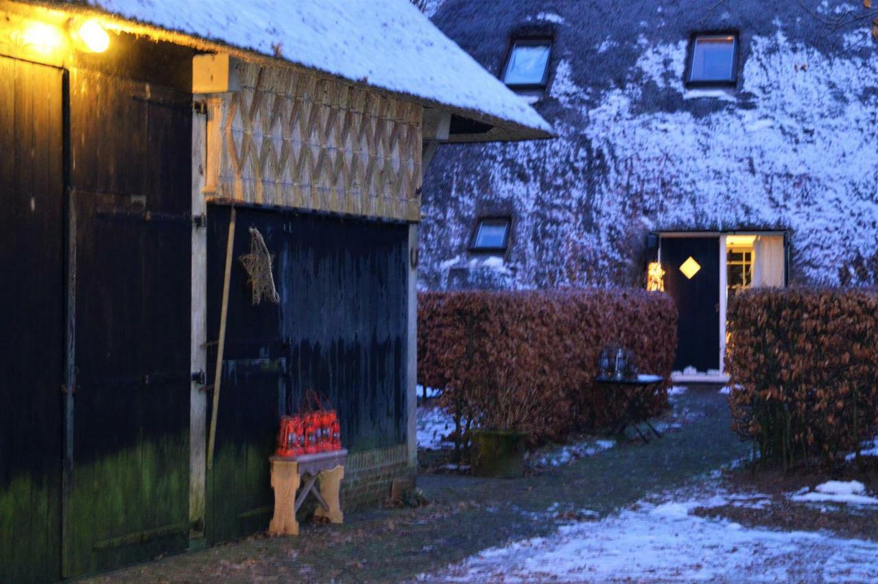 Aan De Dwarsweg Hotel Uffelte Exterior photo